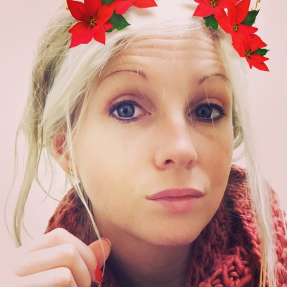 Meet your Posher, Ariel - Picture 1 of 3